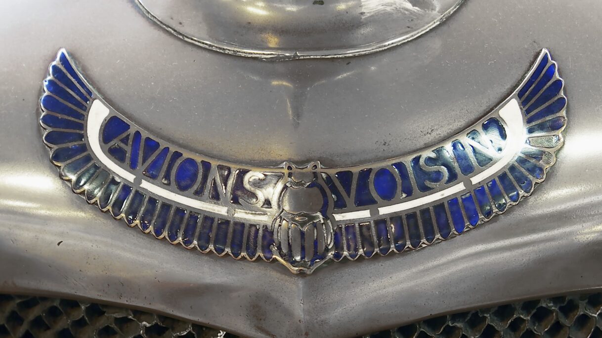 Avion Voisin Sign